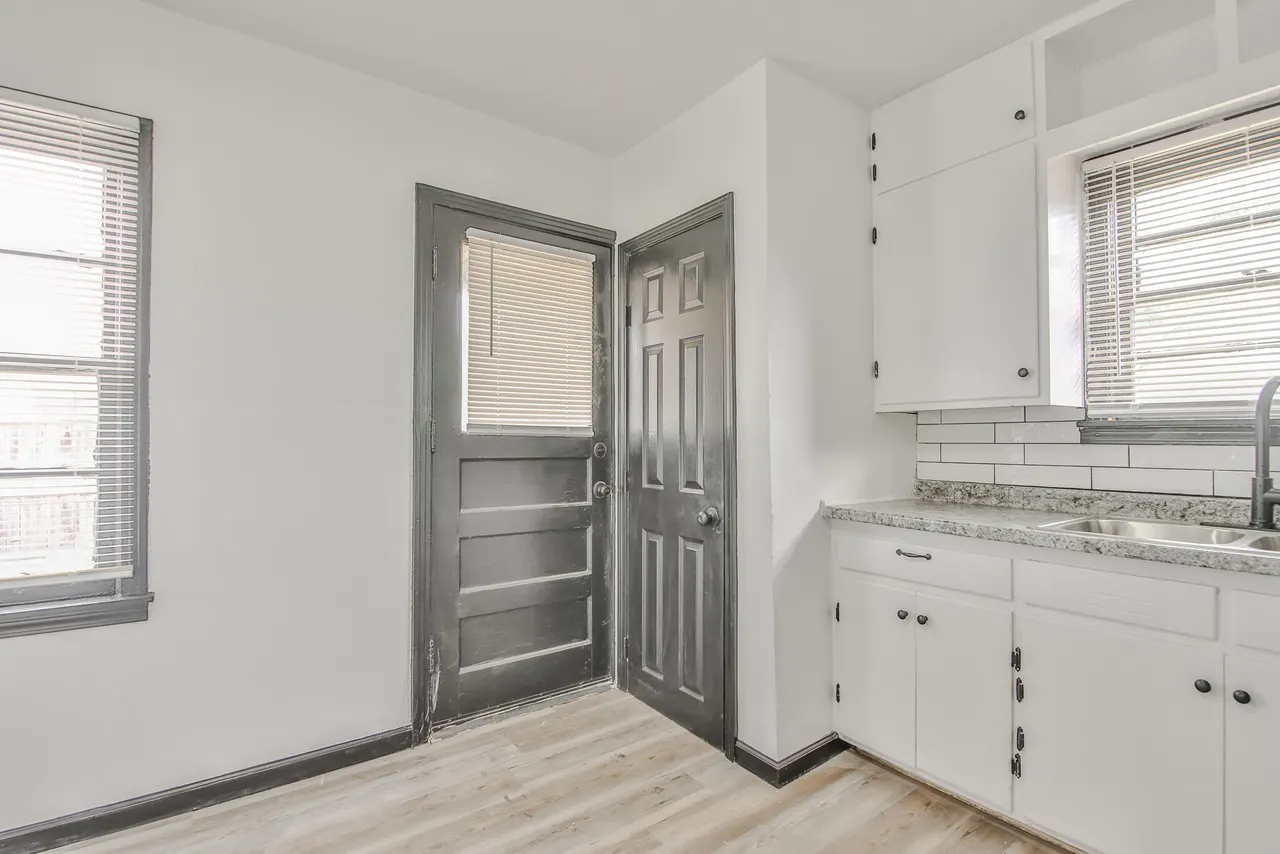 Photo 11 — 2014 60th Street, Lubbock, TX 79412
