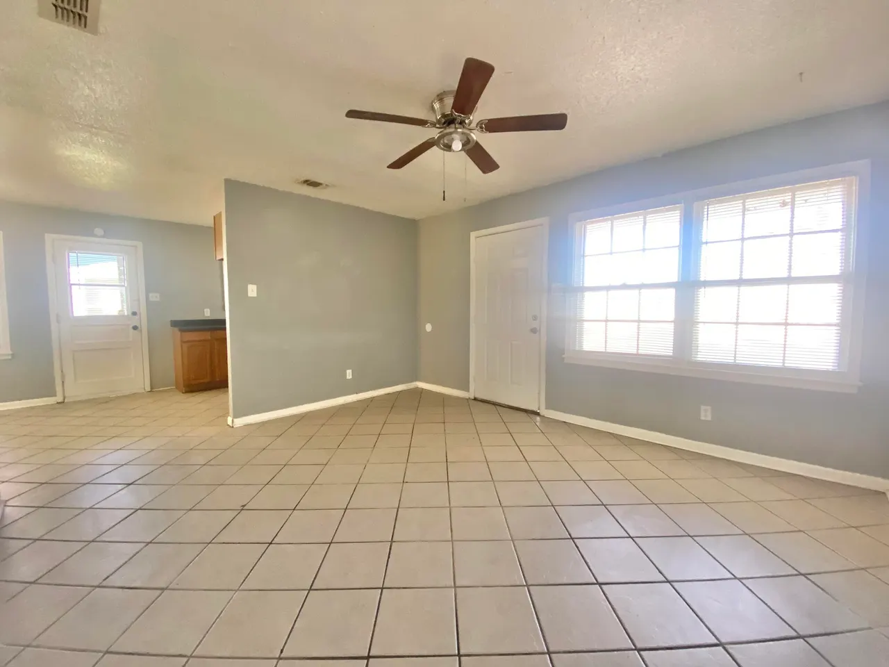 Photo 2 — 2408 E 8th Street, Lubbock, TX 79403