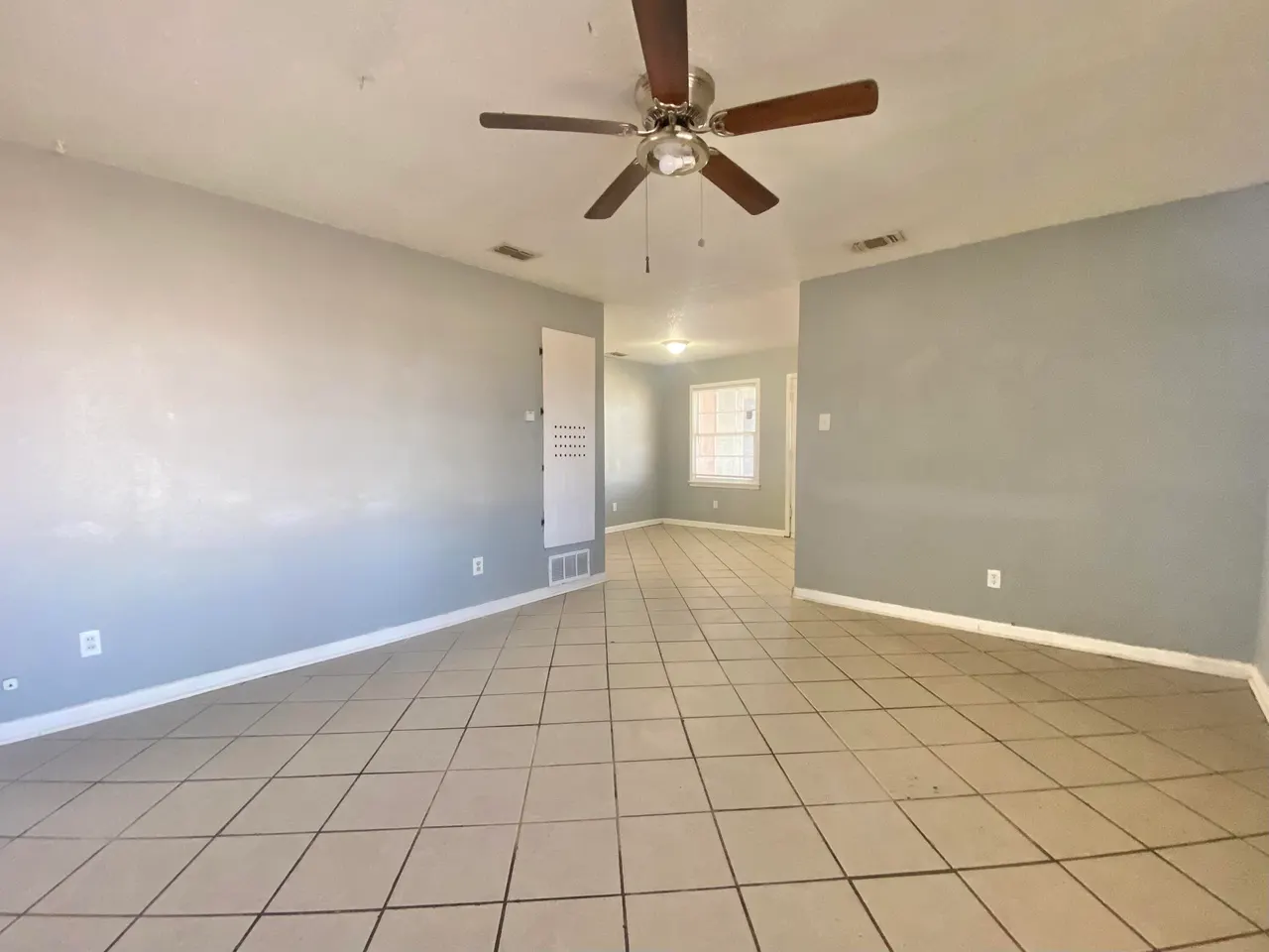 Photo 4 — 2408 E 8th Street, Lubbock, TX 79403