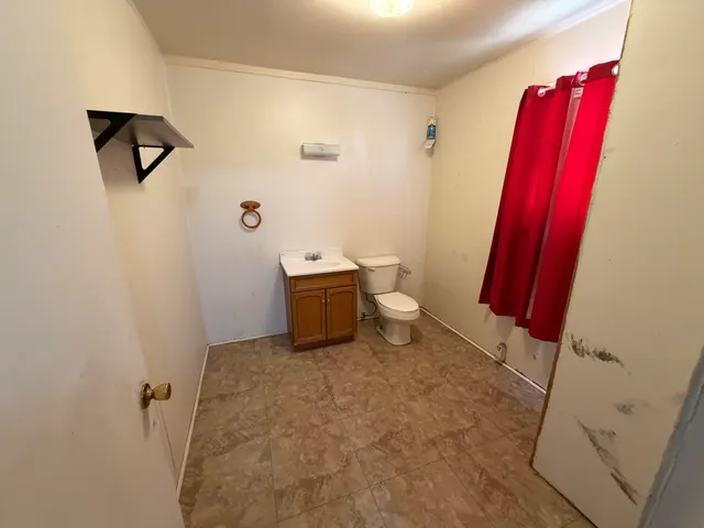 Photo 8 — 1705 W 16th Street, Plainview, TX 79072