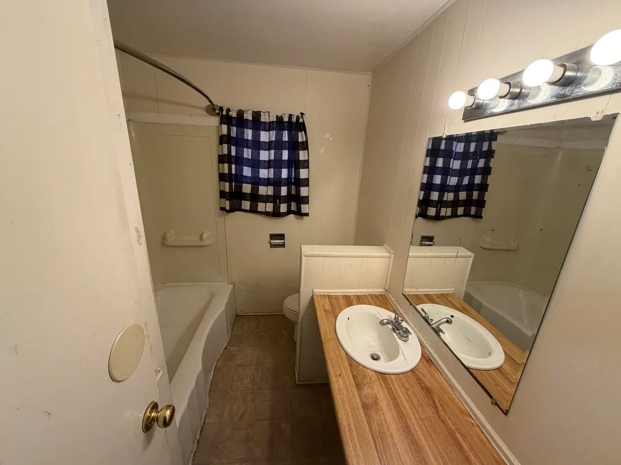 Photo 10 — 1705 W 16th Street, Plainview, TX 79072
