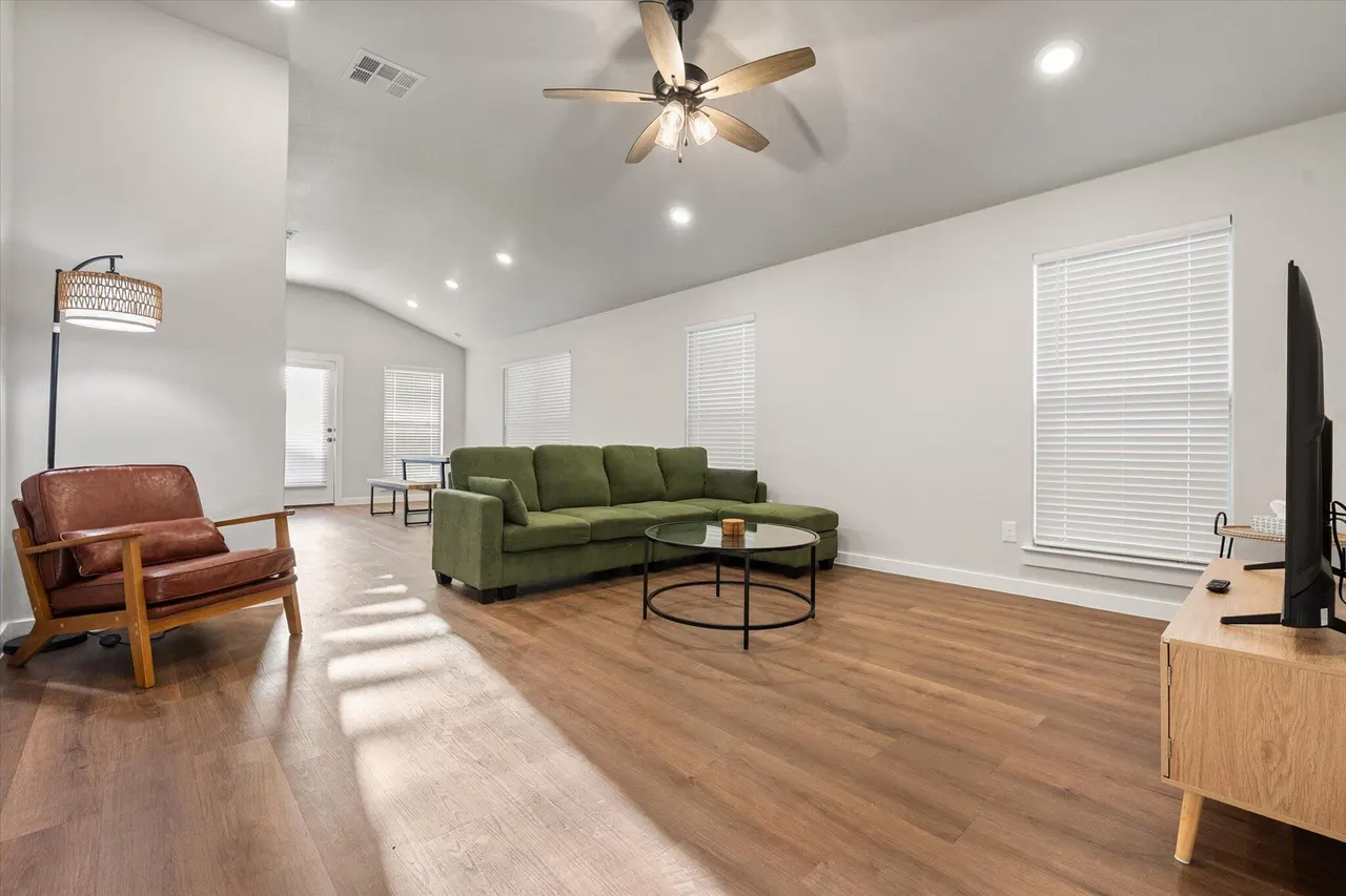 Photo 14 — 2140 Kokomo Avenue, Lubbock, TX 79407