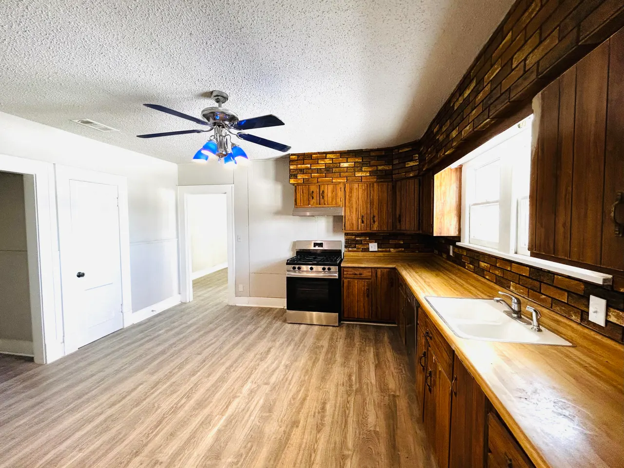 Photo 9 — 924 46th Street, Lubbock, TX 79412