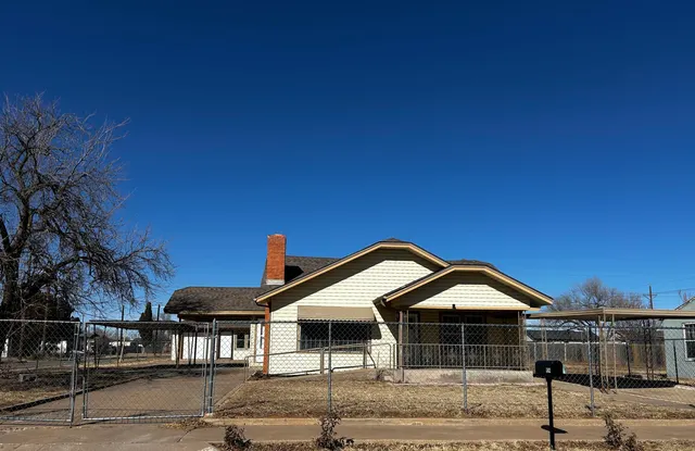 Front exterior — 924 46th Street, Lubbock, TX 79412
