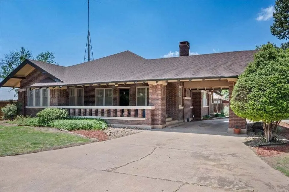 Photo 2 — 114 Watts Avenue, Ralls, TX 79357