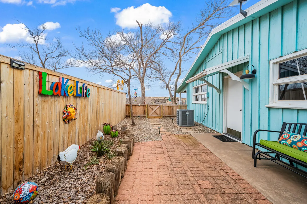 Photo 11 — 150 Pony Express Trail, Lubbock, TX 79404
