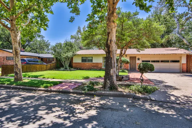Photo 4 — 4315 47th Street, Lubbock, TX 79413