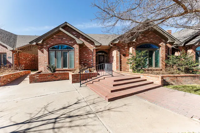 Front exterior — 1906 Albany Avenue, Lubbock, TX 79407
