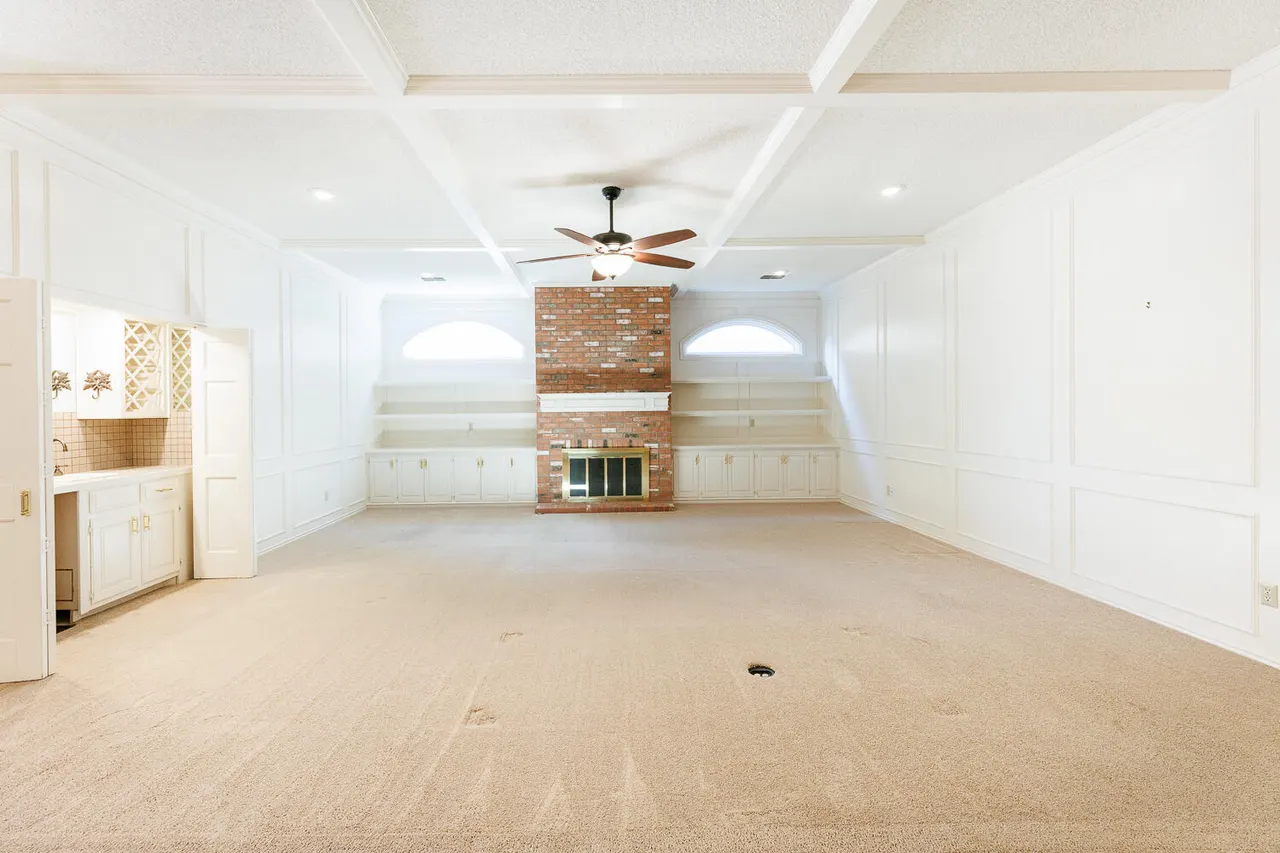 Photo 11 — 1906 Albany Avenue, Lubbock, TX 79407