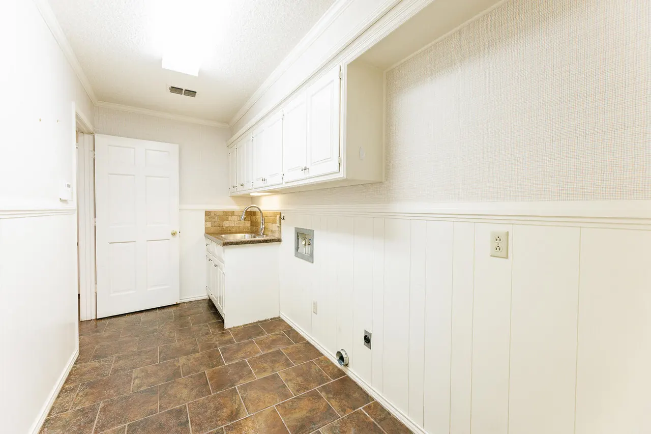 Photo 56 — 1906 Albany Avenue, Lubbock, TX 79407