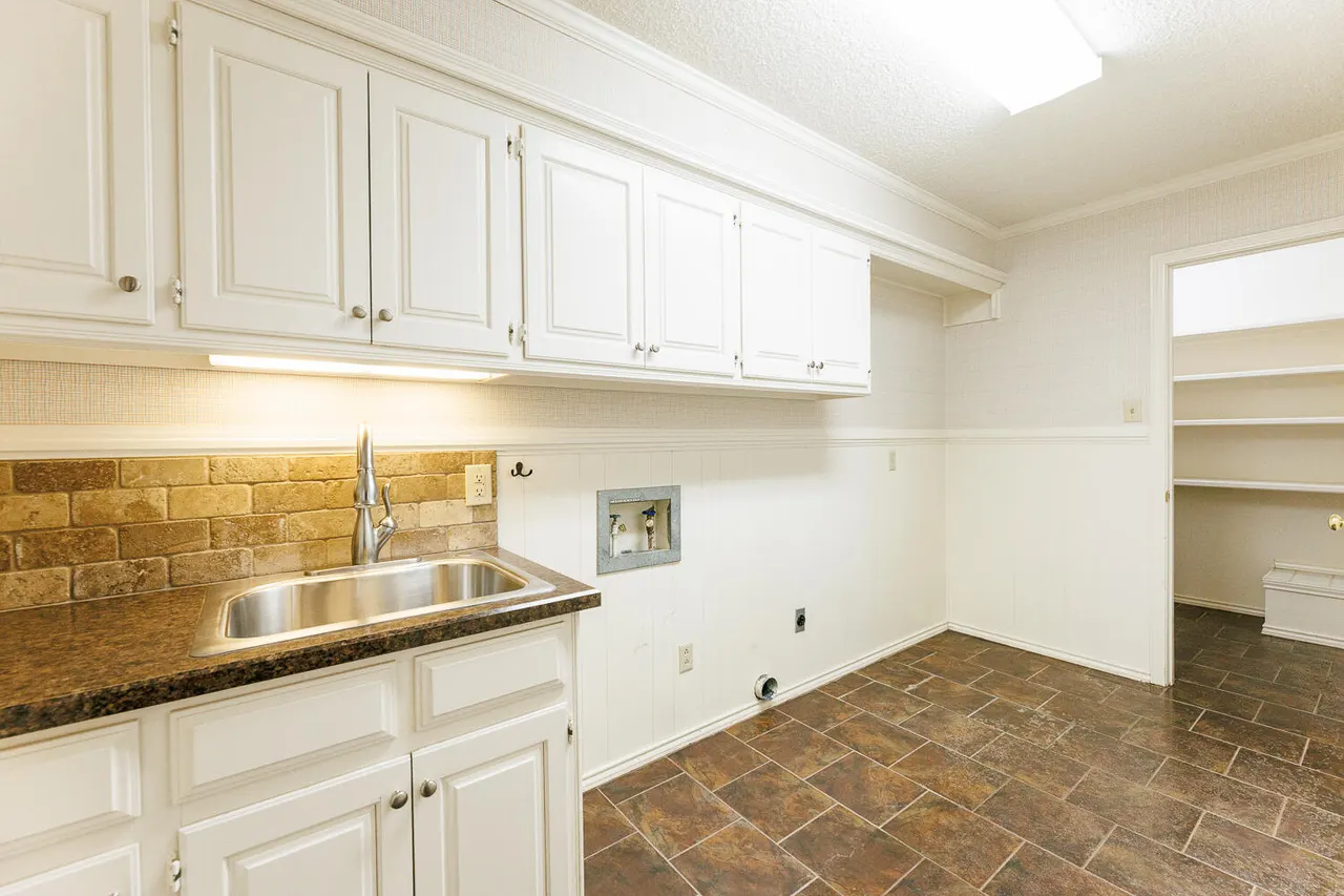 Photo 57 — 1906 Albany Avenue, Lubbock, TX 79407