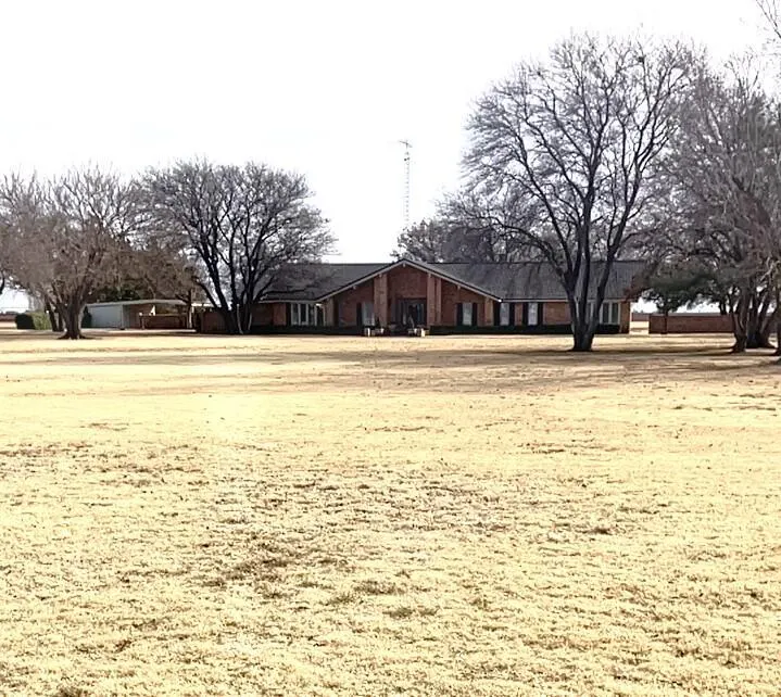Front exterior — 7303 Olton Road, Plainview, TX 79072
