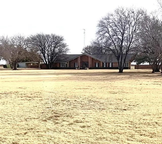 Front exterior — 7303 Olton Road, Plainview, TX 79072