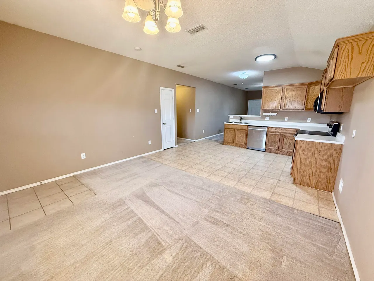 Photo 10 — 531 N Juneau Avenue, Lubbock, TX 79416