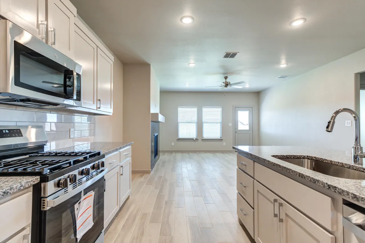 Photo 10 — 615 E 13th Street, Wolfforth, TX 79382