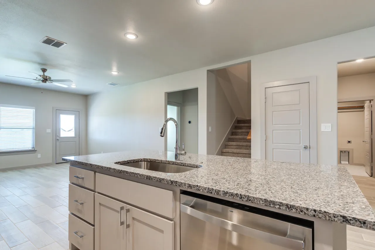 Photo 11 — 615 E 13th Street, Wolfforth, TX 79382