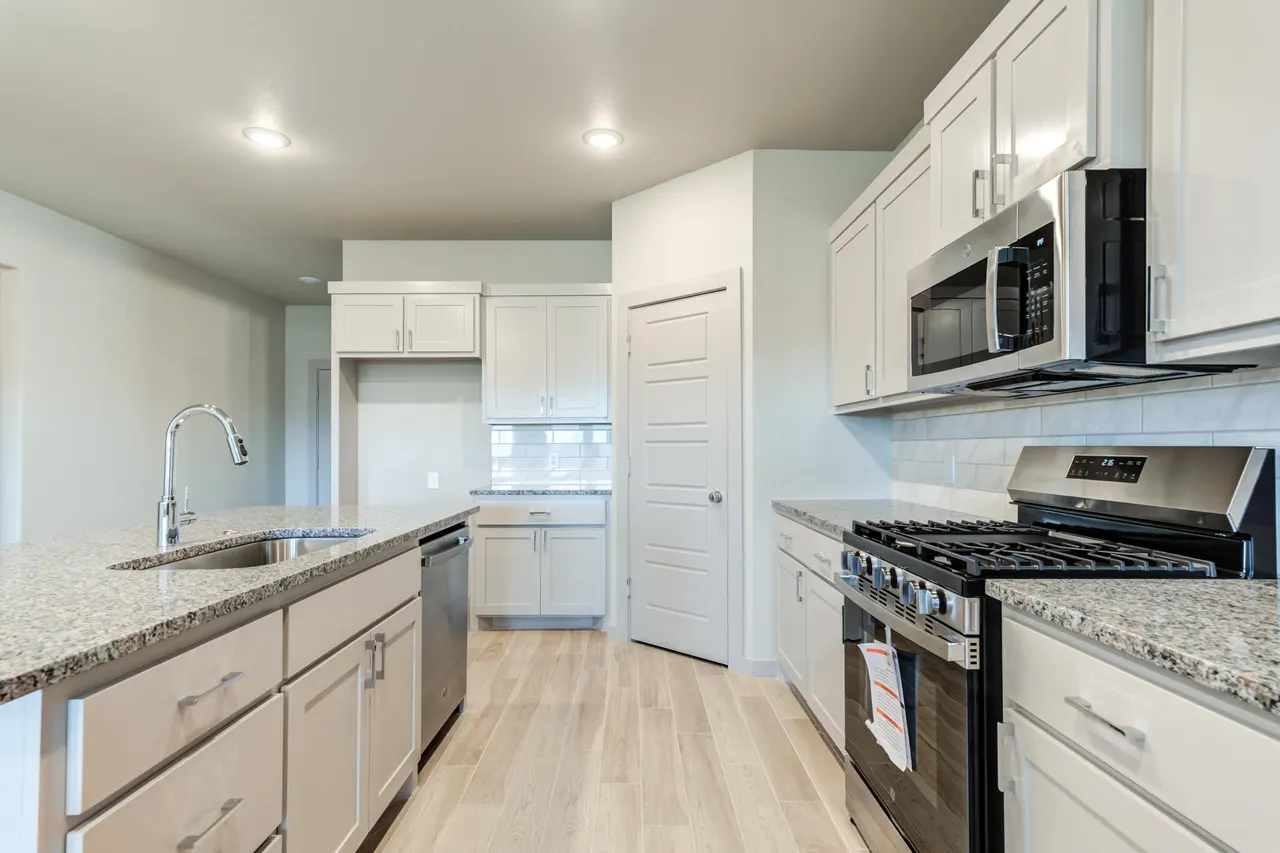 Photo 12 — 615 E 13th Street, Wolfforth, TX 79382