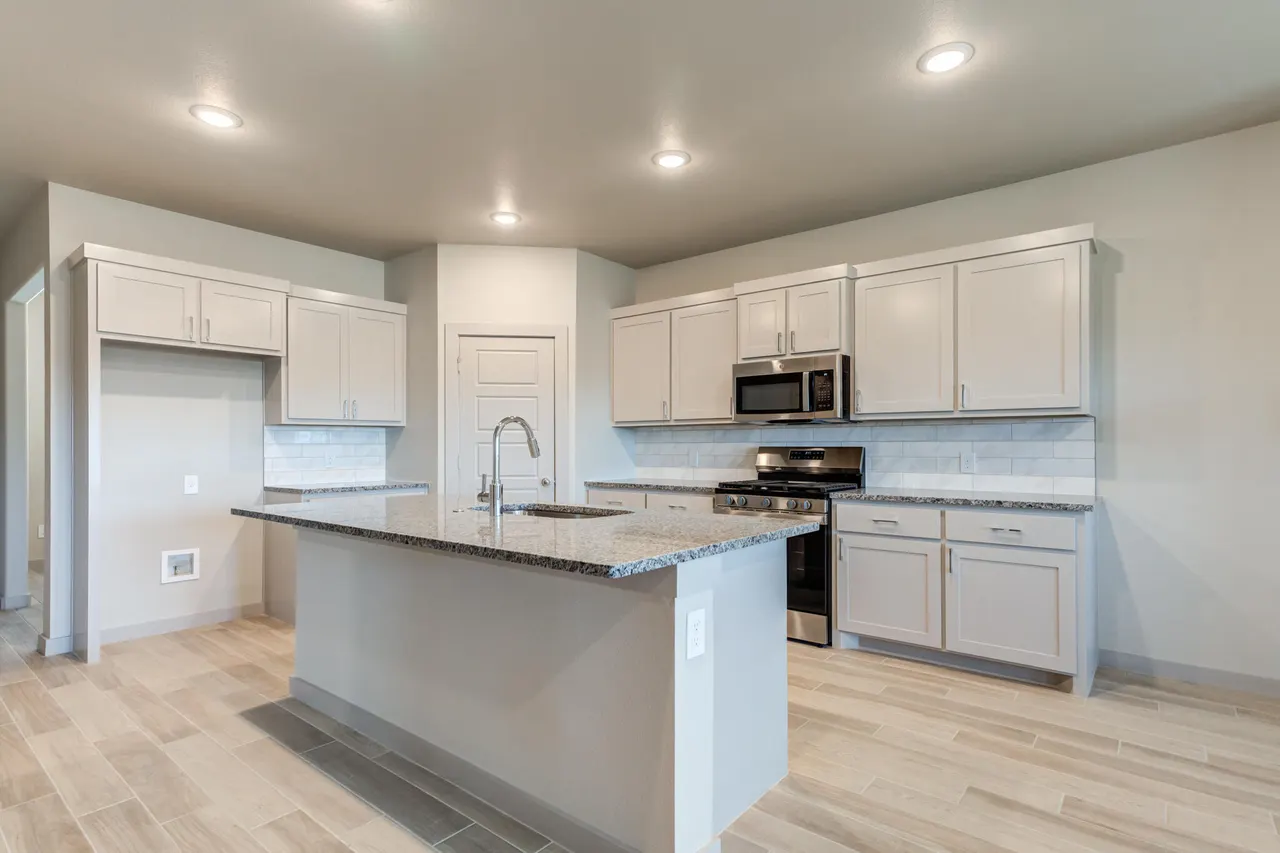 Photo 15 — 615 E 13th Street, Wolfforth, TX 79382
