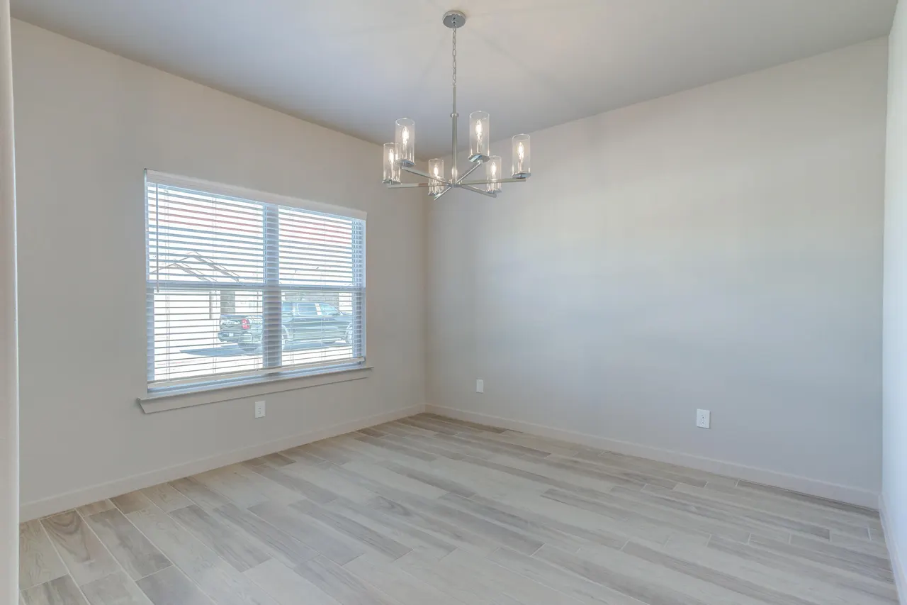Photo 5 — 7029 25th Street, Lubbock, TX 79407