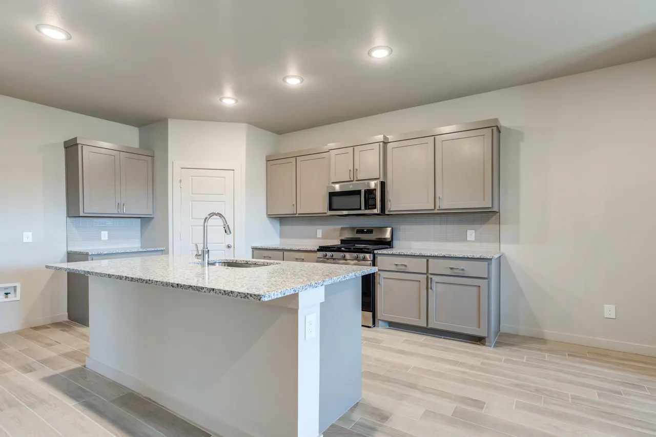 Photo 12 — 7029 25th Street, Lubbock, TX 79407