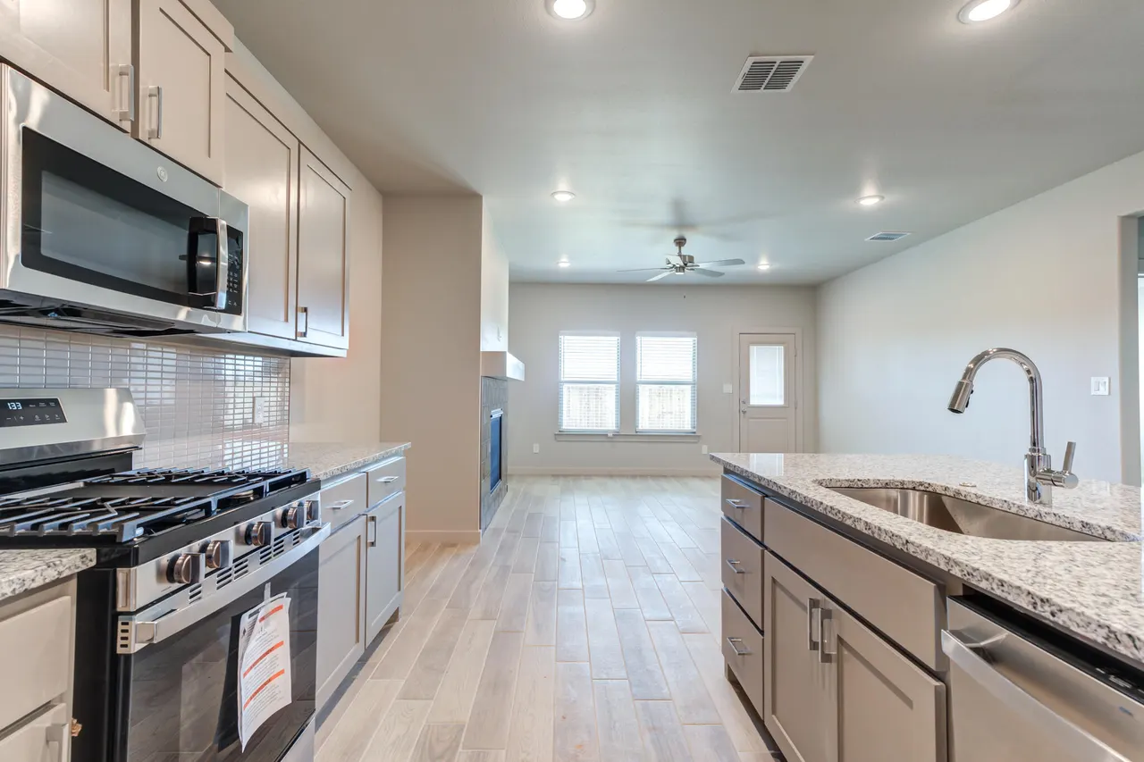 Photo 17 — 7029 25th Street, Lubbock, TX 79407