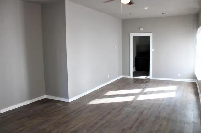 Photo 3 — 2519 38th Street, Lubbock, TX 79413