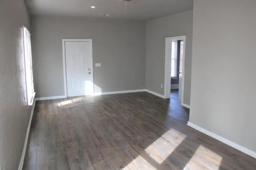 Photo 2 — 2519 38th Street, Lubbock, TX 79413