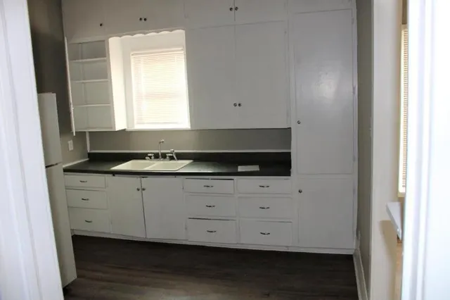 Photo 4 — 2519 38th Street, Lubbock, TX 79413