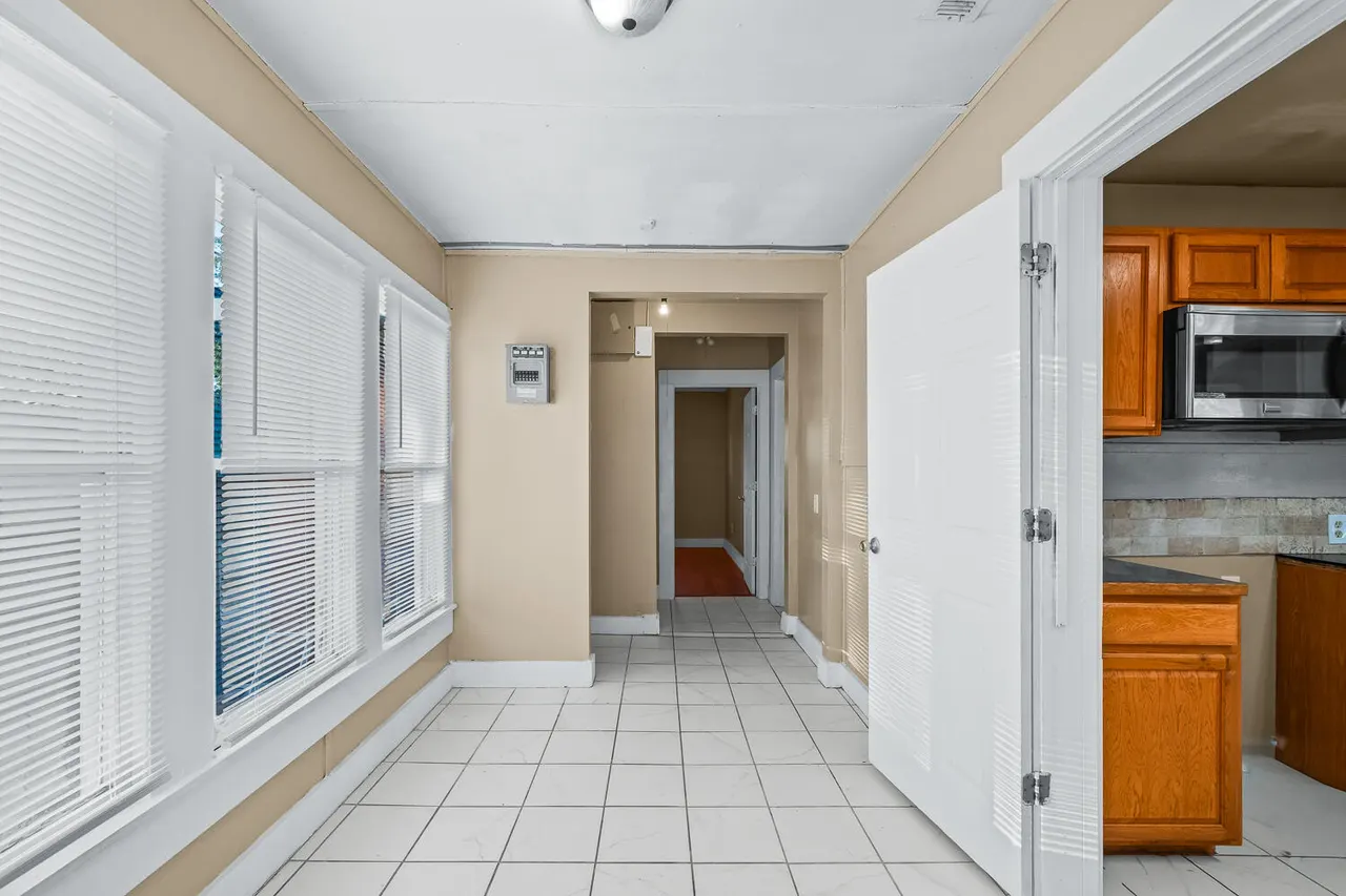 Photo 10 — 2412 Avenue T, Lubbock, TX 79411