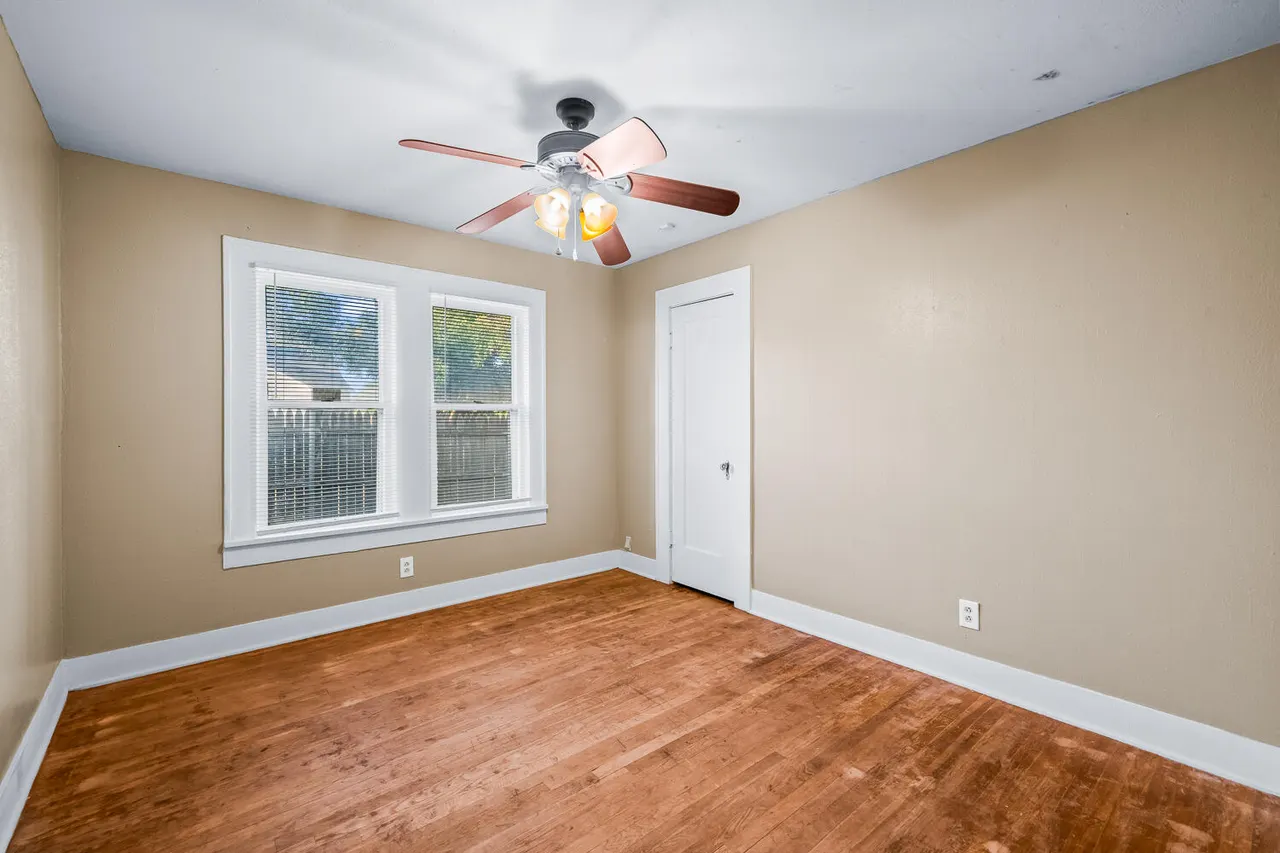 Photo 14 — 2412 Avenue T, Lubbock, TX 79411