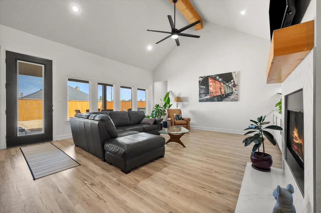 Photo 11 — 501 Brookshire Avenue, Wolfforth, TX 79382