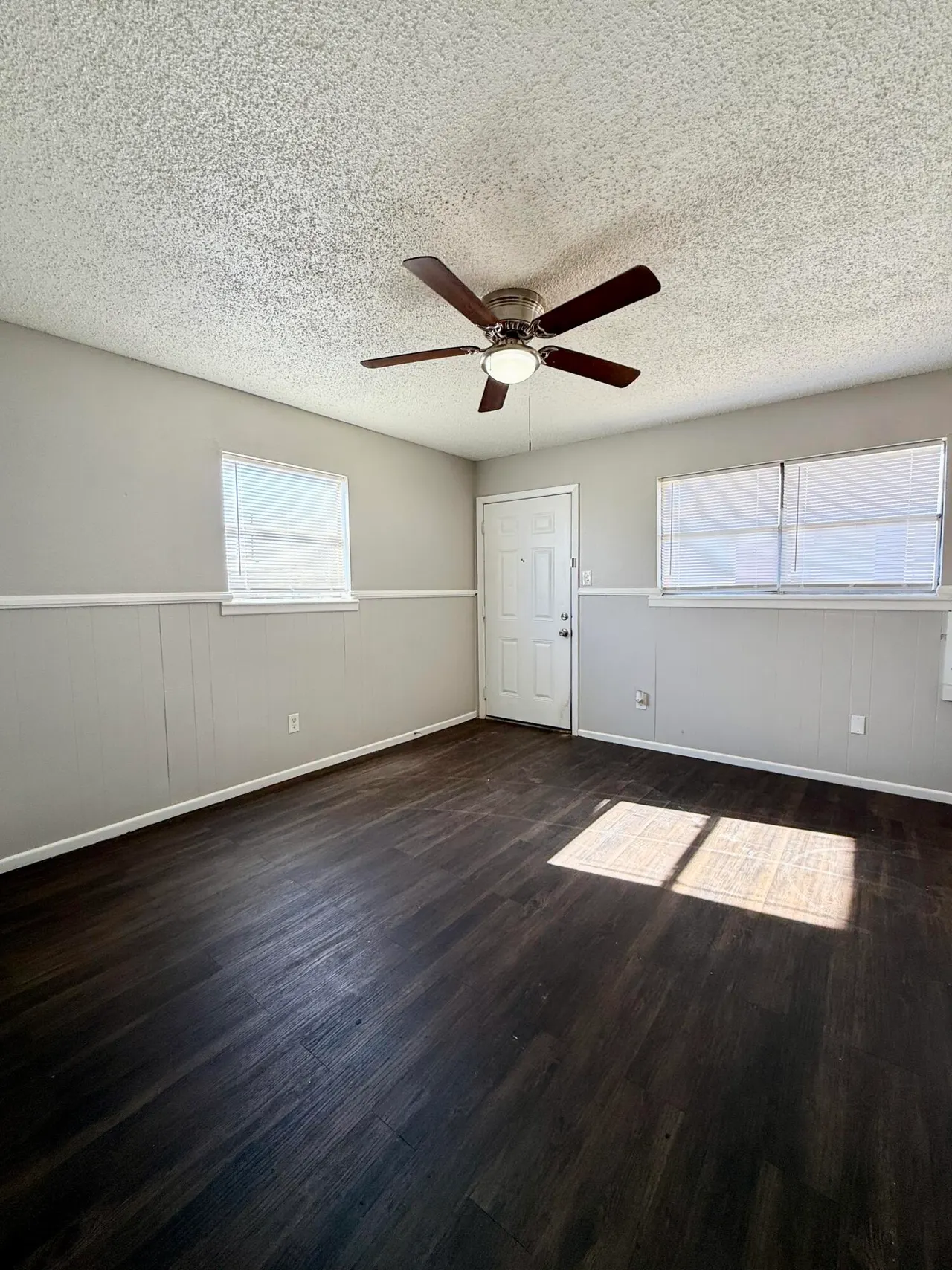 Photo 2 — 922 44th Street, Lubbock, TX 79412