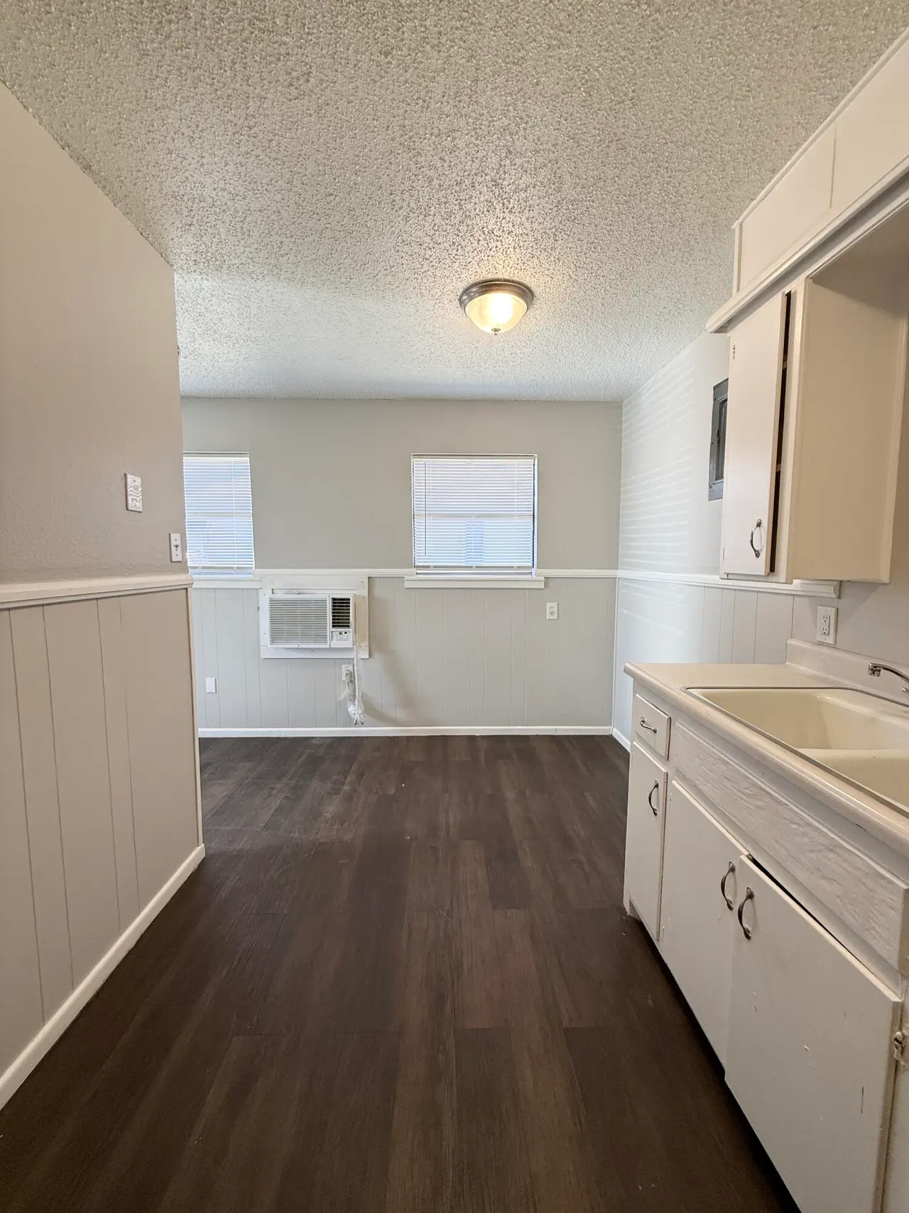 Photo 7 — 922 44th Street, Lubbock, TX 79412