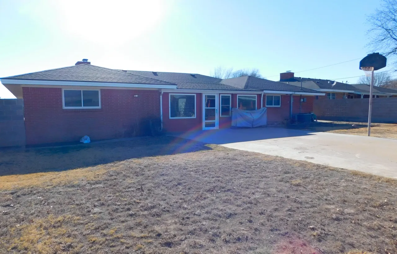 Photo 34 — 308 W Avenue J, Muleshoe, TX 79347