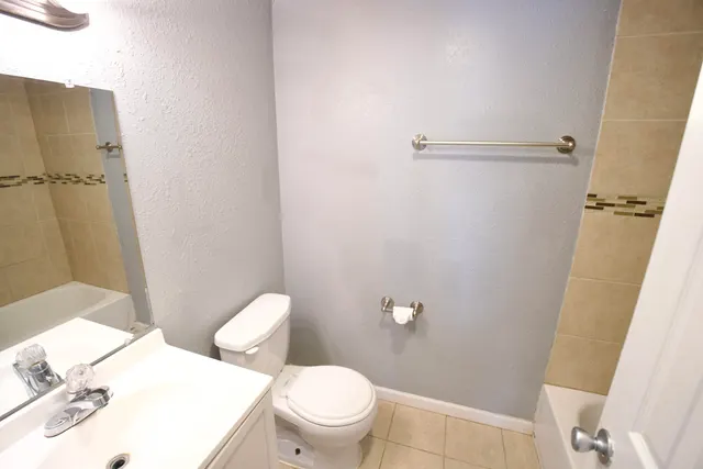 Photo 5 — 3605 27th Street, Lubbock, TX 79410