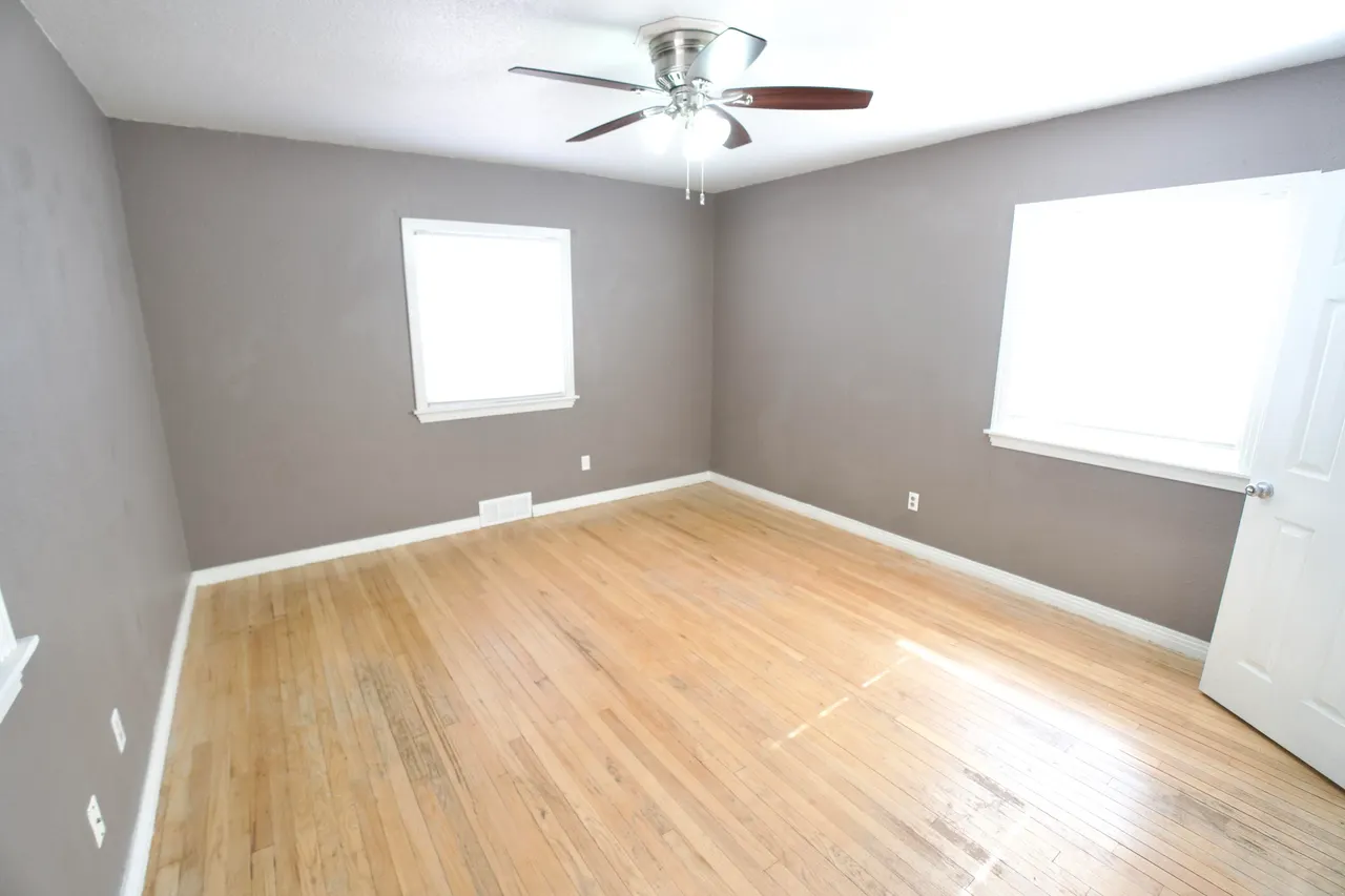 Photo 9 — 3605 27th Street, Lubbock, TX 79410