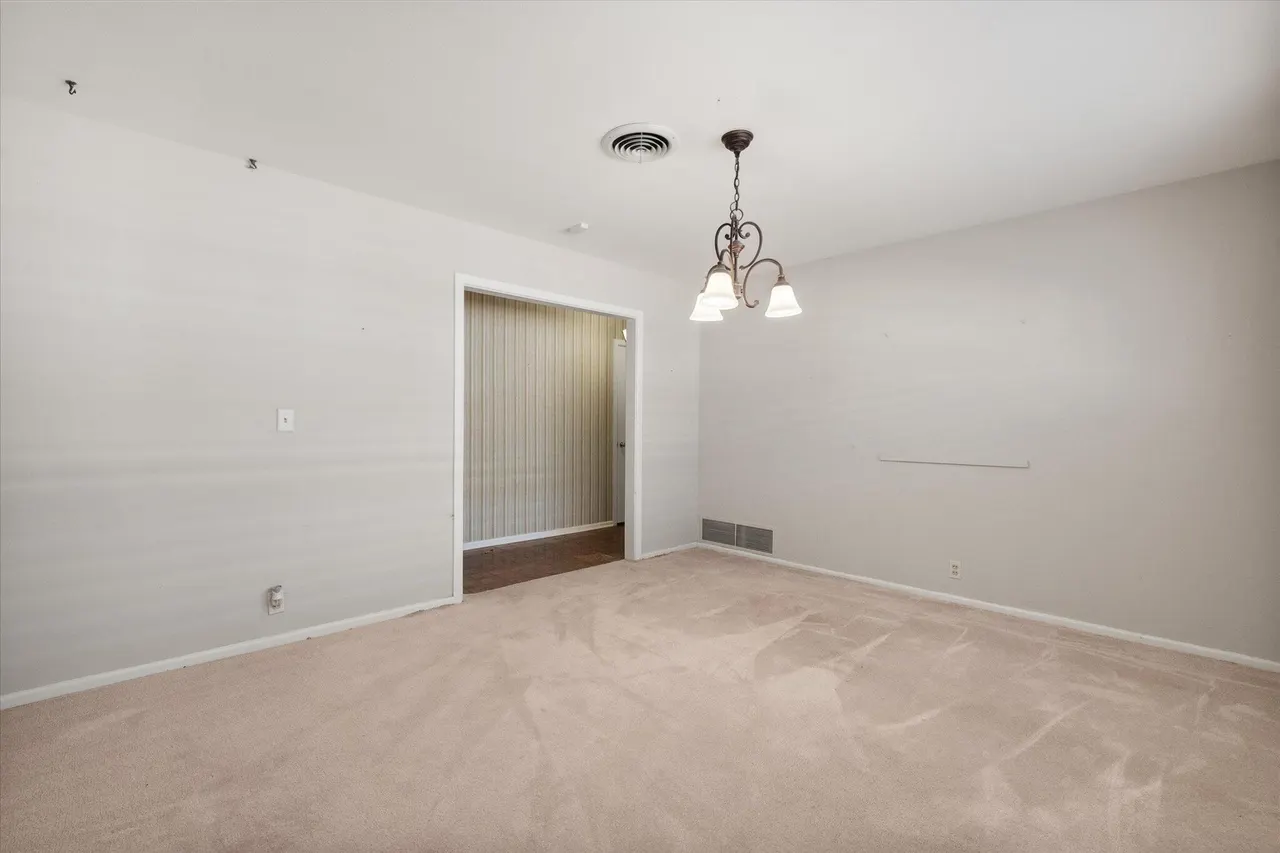 Photo 6 — 6612 Avenue U, Lubbock, TX 79412