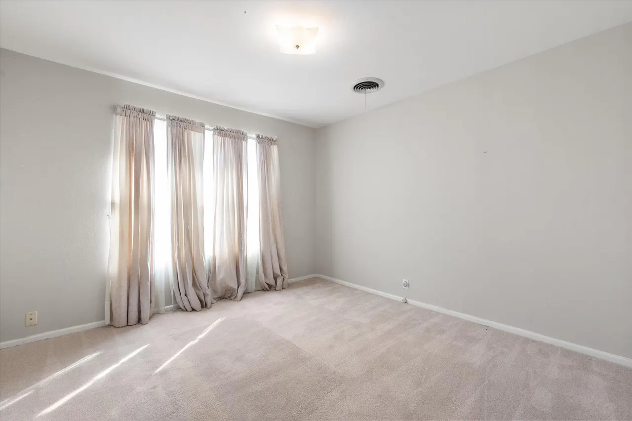 Photo 23 — 6612 Avenue U, Lubbock, TX 79412