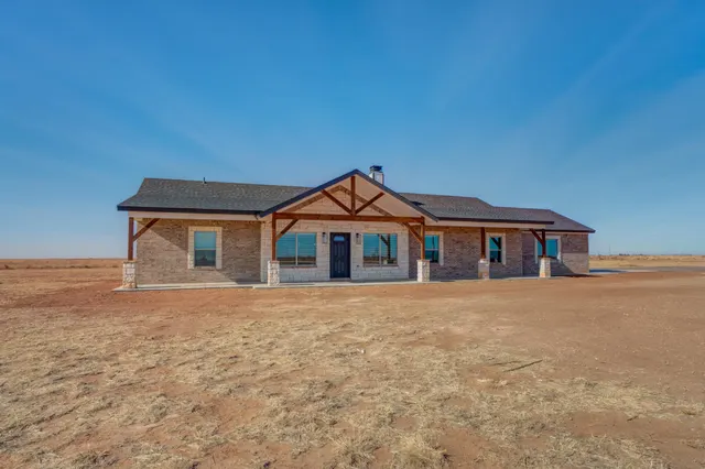 Photo 2 — 12401 N C R 2900, Idalou, TX 79329