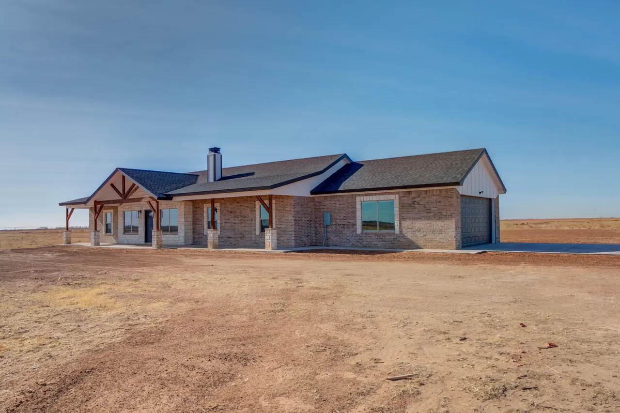 Photo 4 — 12401 N C R 2900, Idalou, TX 79329
