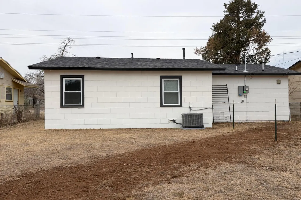 Photo 16 — 4619 Elgin Avenue, Lubbock, TX 79413
