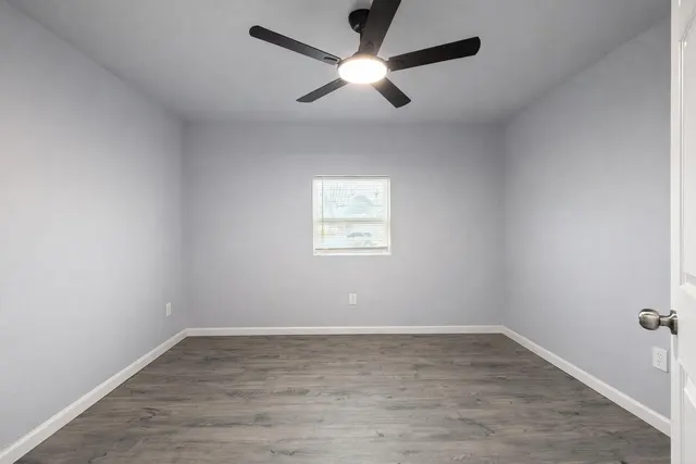 Photo 6 — 4619 Elgin Avenue, Lubbock, TX 79413