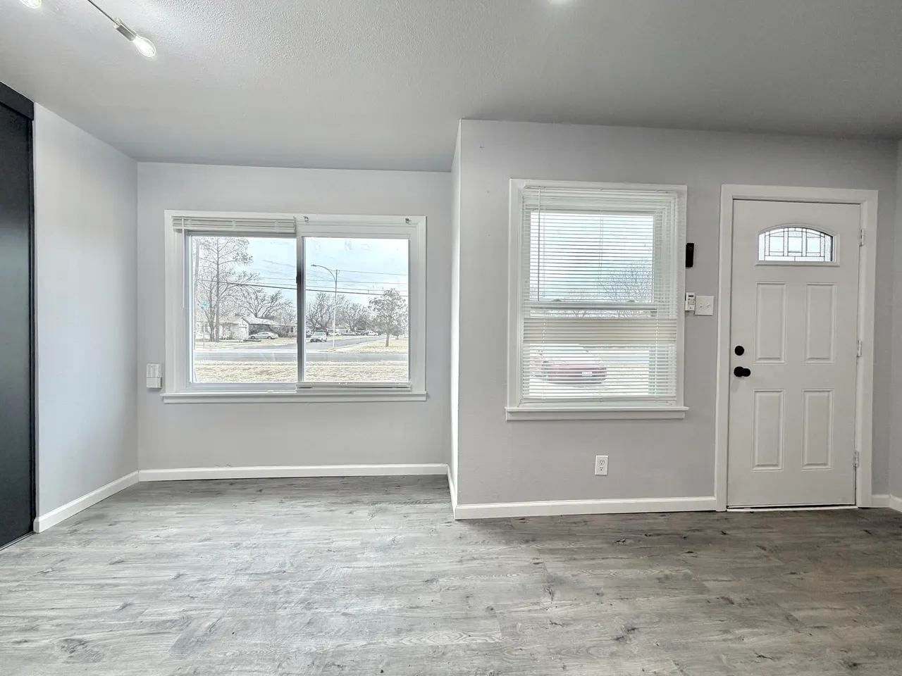 Photo 3 — 4619 Elgin Avenue, Lubbock, TX 79413
