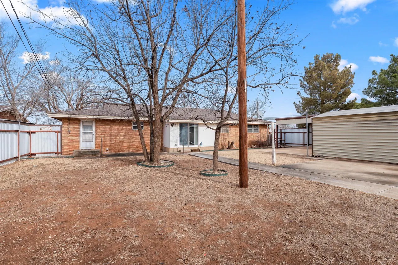 Photo 23 — 401 N 21st Place, Lamesa, TX 79331