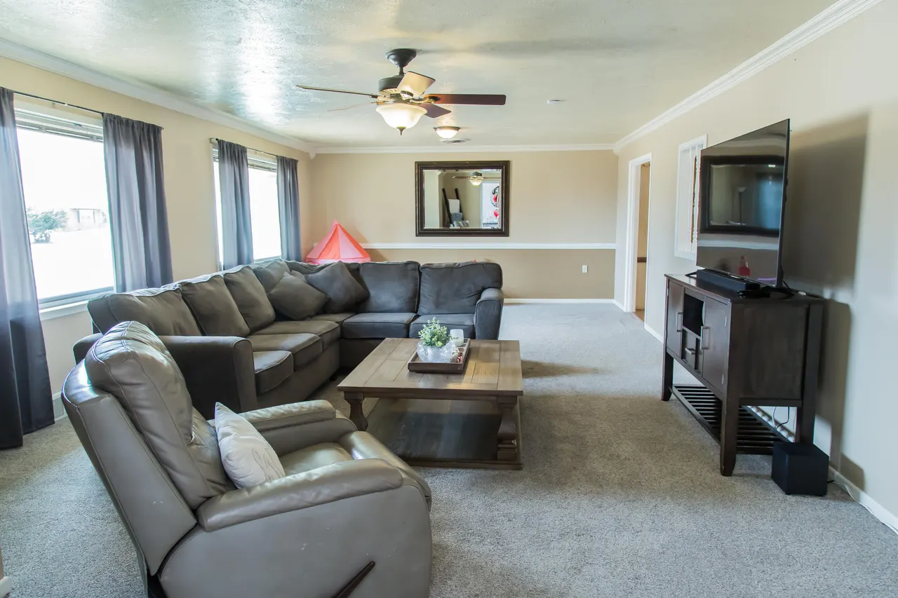 Photo 7 — 1106 Amarillo Street, Plainview, TX 79072