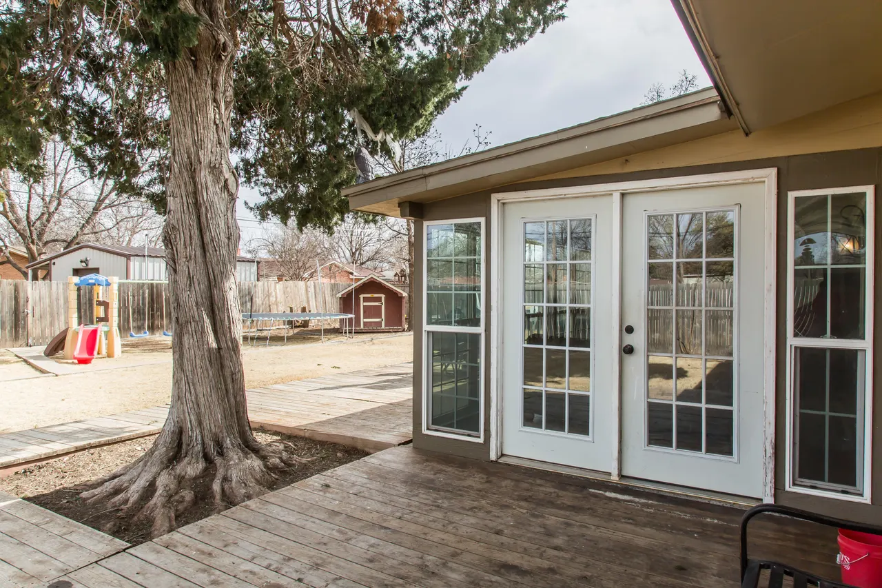 Photo 56 — 1106 Amarillo Street, Plainview, TX 79072