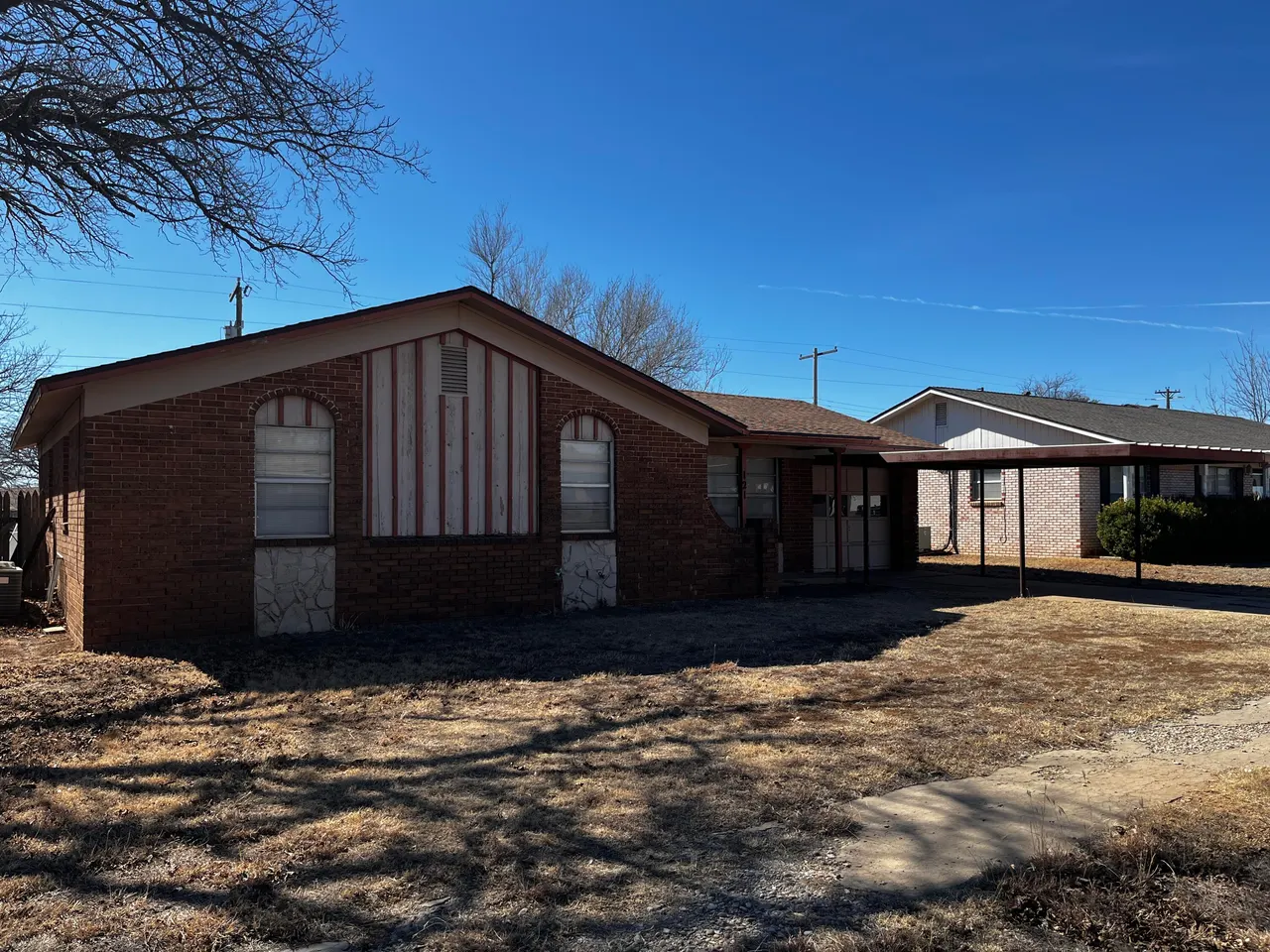 Front exterior — 121 J B Avenue, Floydada, TX 79235