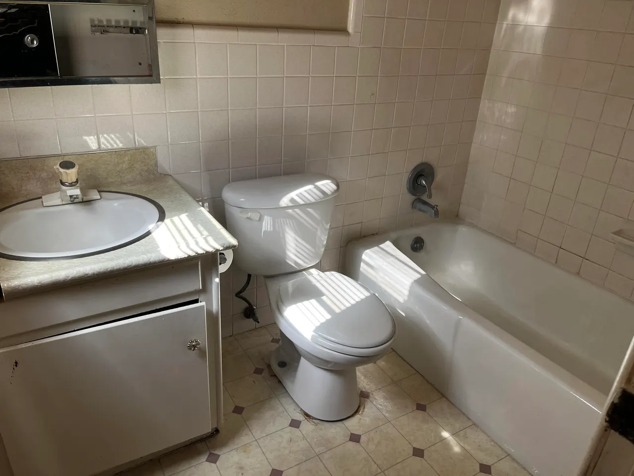 Photo 6 — 121 J B Avenue, Floydada, TX 79235