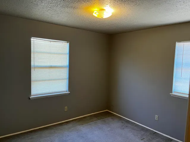 Photo 8 — 121 J B Avenue, Floydada, TX 79235