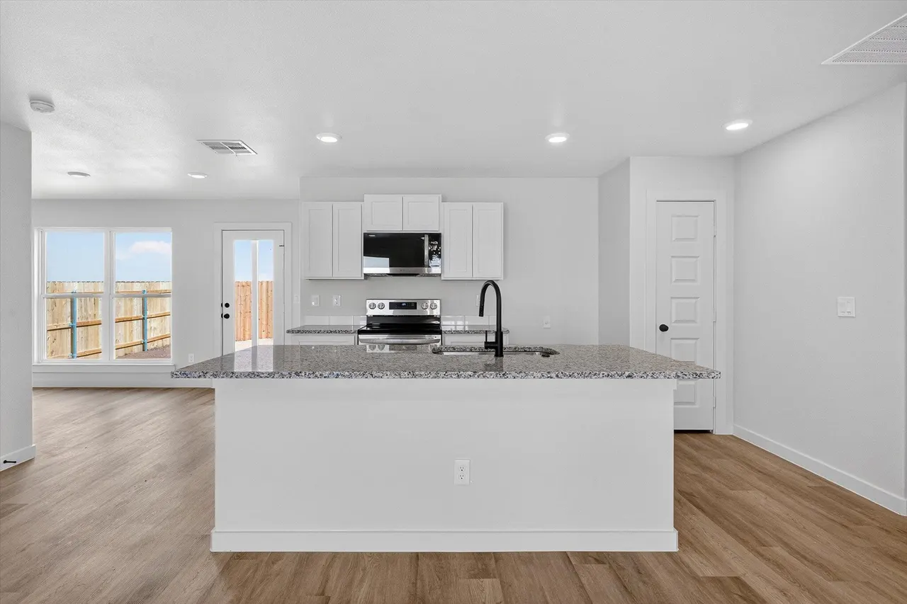 Photo 7 — 2302 Corpus Avenue, Wolfforth, TX 79382